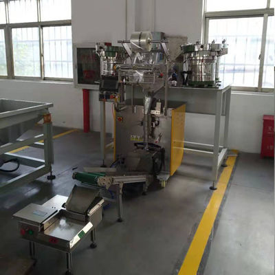 Hardware Screws VFFS Packing Machine With One Vibrating Feeder