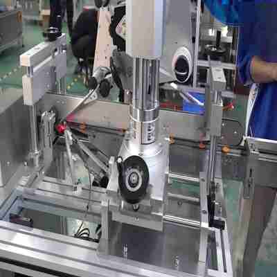 Fully Automatic Dual-Head Phone Film Sticker Machine CH-608 with Easy Tear Labeling for Electronic LCD Screens and Upper/Down Plane Labeling